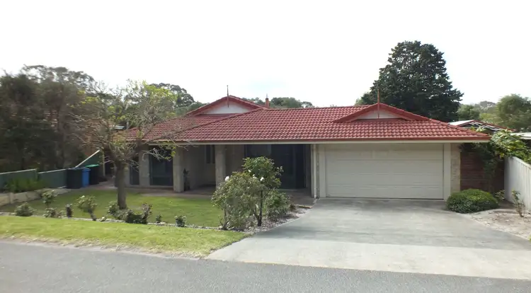 617 Frenchman Bay Road, Little Grove WA 6330