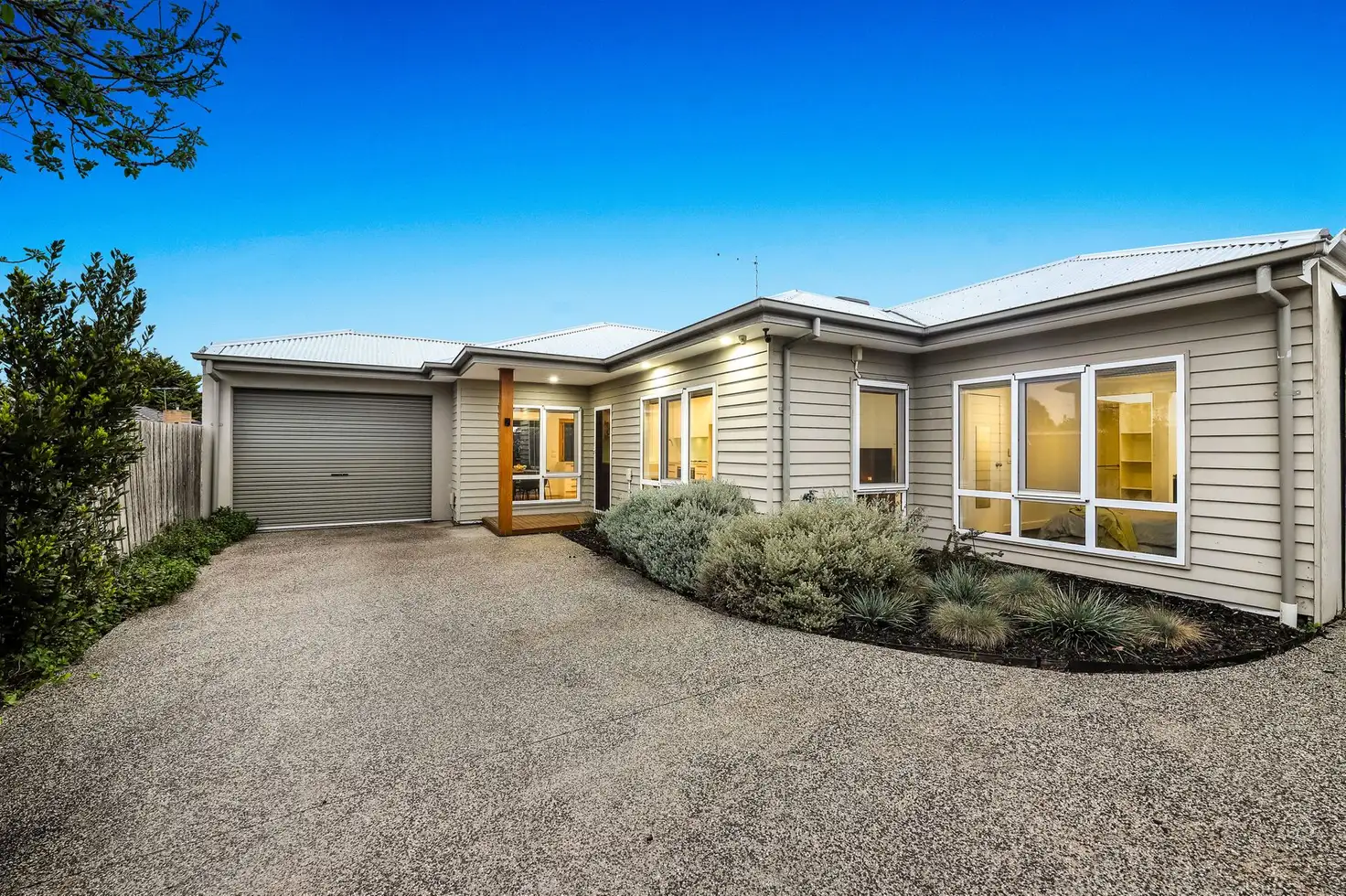 Main view of Homely unit listing, 2/23 Wyalong Street, Albion VIC 3020