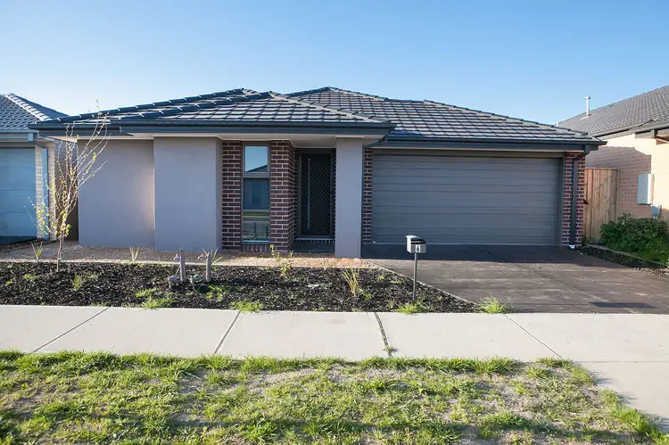 6 Janice Street