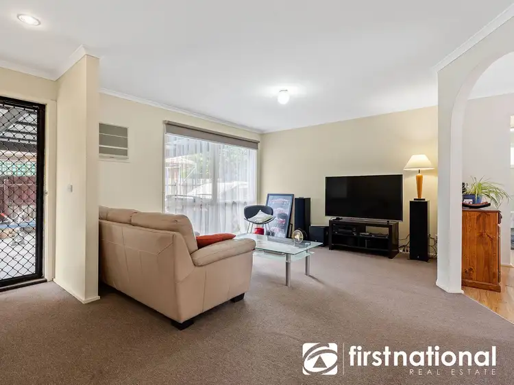 Second view of Homely house listing, 7 Camdale Close, Hampton Park VIC 3976