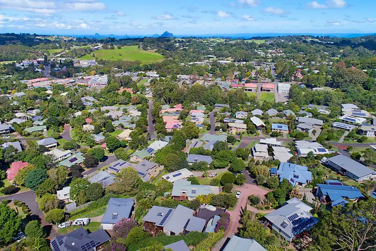 5 Sunnyside Court, Maleny QLD 4552
