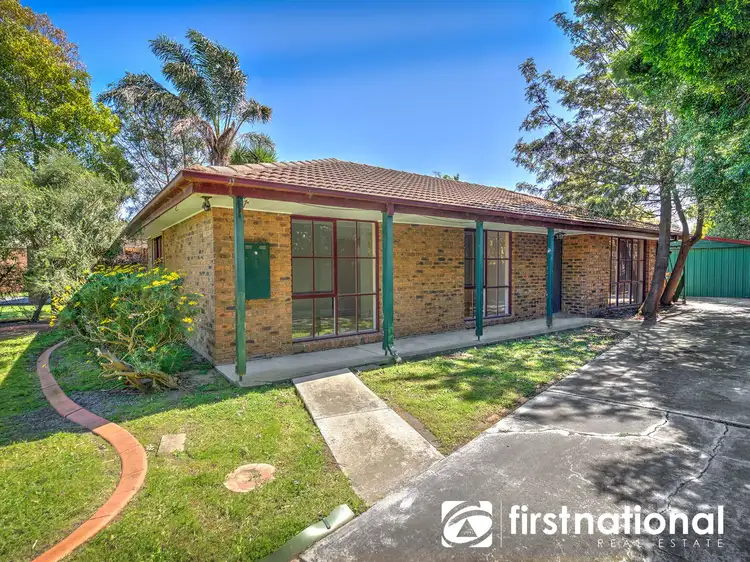 25 Collins Crescent, Berwick VIC 3806