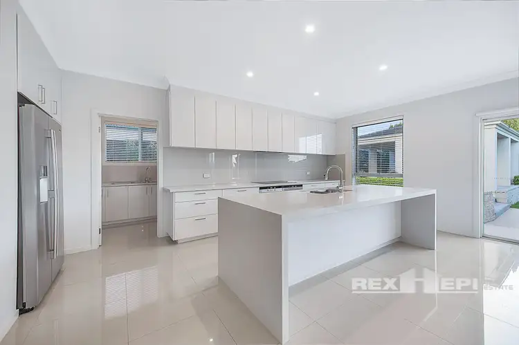 Fourth view of Homely house listing, 4 Manorlord Place, Narre Warren South VIC 3805