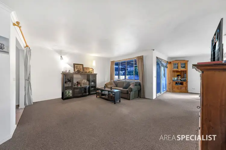 Second view of Homely house listing, 10 Dalvana Court, Hampton Park VIC 3976