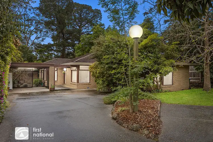 52 Lockhart Road, Ringwood North VIC 3134