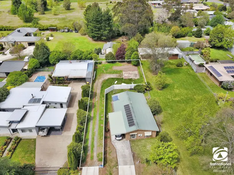 12B Bailey Street, Porepunkah VIC 3740