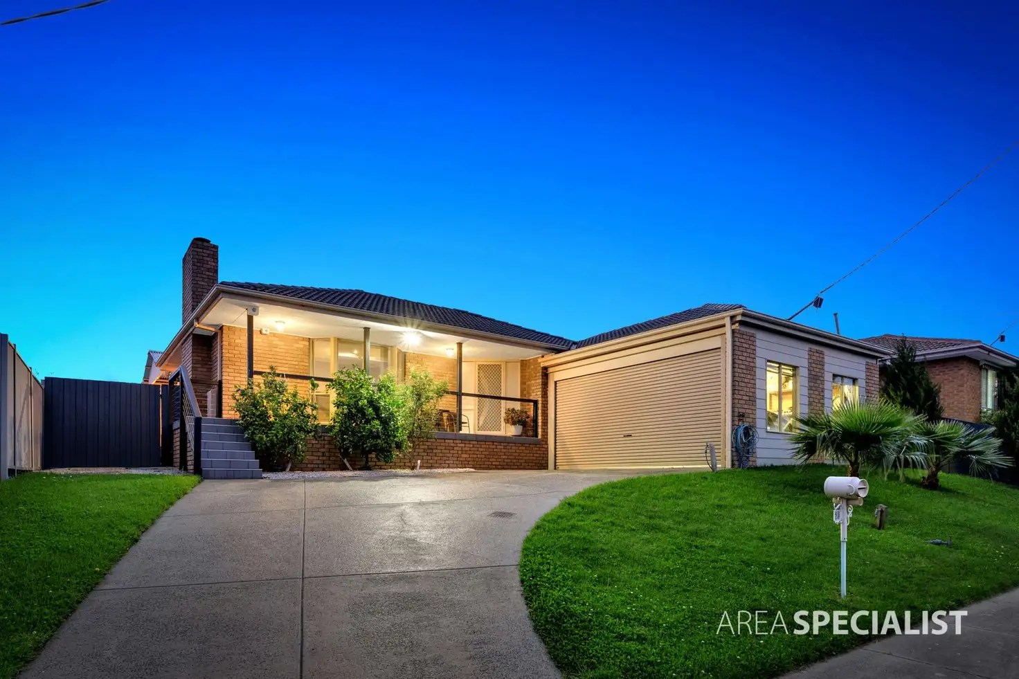Main view of Homely house listing, 32 Huntington Drive, Hampton Park VIC 3976