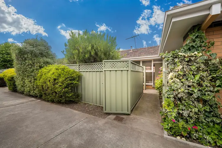 3/6 Lincoln Road, Essendon VIC 3040