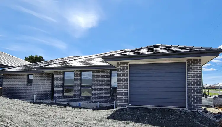 1/2 Nutt St, Deloraine TAS 7304