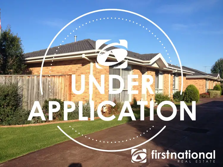 Main view of Homely unit listing, 35 Warren Close, Narre Warren VIC 3805