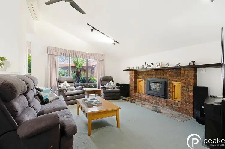 Second view of Homely house listing, 2 Reginald Close, Berwick VIC 3806