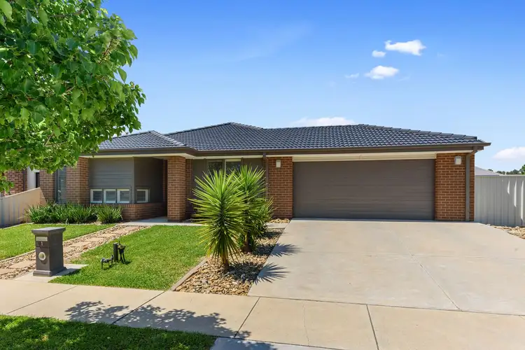 Second view of Homely house listing, 1 McConnachie Court, Ascot VIC 3551