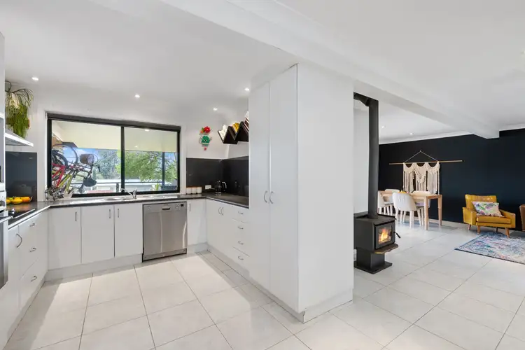 Fifth view of Homely house listing, 25 Roger Crescent, Berkeley Vale NSW 2261