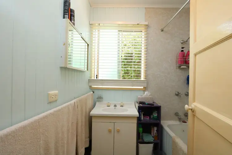 Fourth view of Homely house listing, 2 Cameron Street, Maryborough VIC 3465