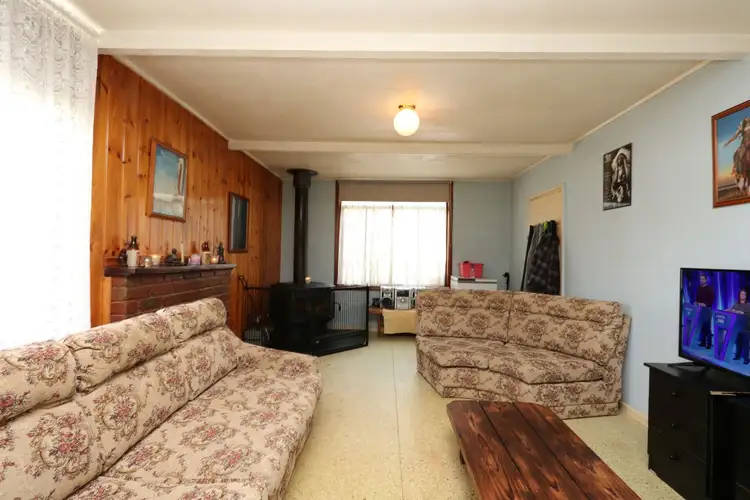 Fifth view of Homely house listing, 2 Cameron Street, Maryborough VIC 3465