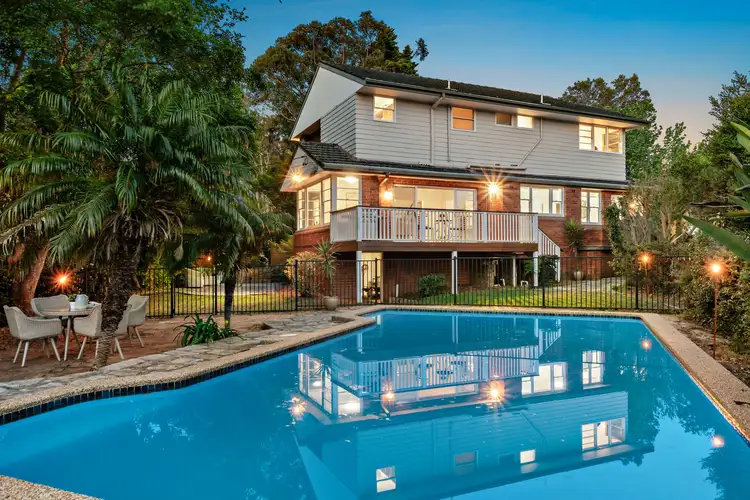 1 Lowry Crescent, St Ives NSW 2075