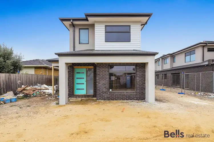 2/853 Ballarat Road, Deer Park VIC 3023