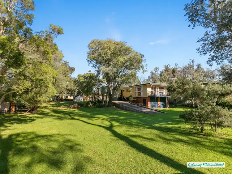 32 Silverleaves Avenue, Silverleaves VIC 3922
