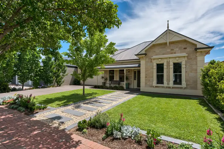 5 Kampana Avenue, Glenelg North SA 5045