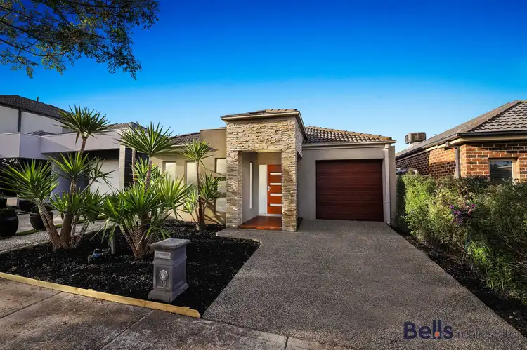 19 Ridgegreen View, Caroline Springs VIC 3023