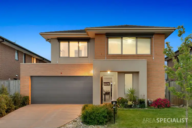 36 Riverside Drive, Cranbourne West VIC 3977