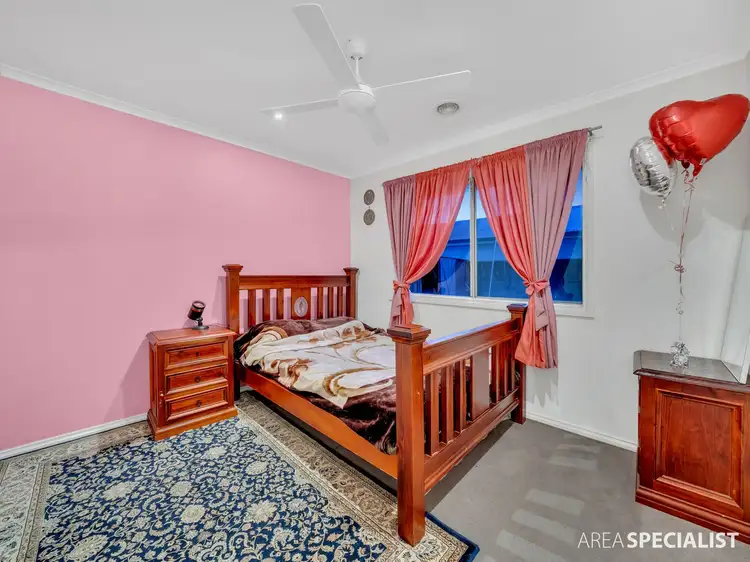 Fifth view of Homely house listing, 27 Robusta Avenue, Cranbourne VIC 3977