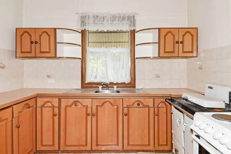 Fifth view of Homely house listing, 18 Pacific Way, West Bathurst NSW 2795