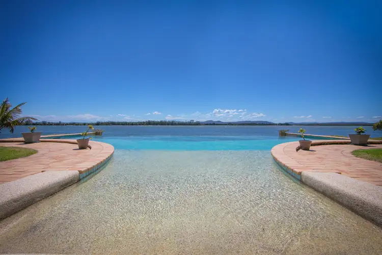 267 School Road, Palmers Island NSW 2463