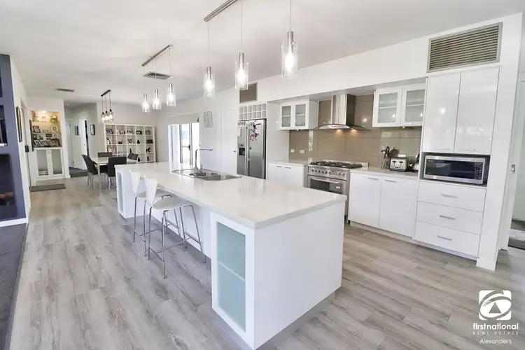 Sixth view of Homely house listing, 4 Kinchela Court, Bright VIC 3741