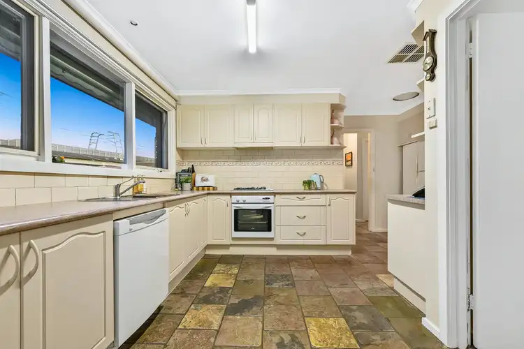 Fifth view of Homely house listing, 9 Lynette Court, Noble Park VIC 3174