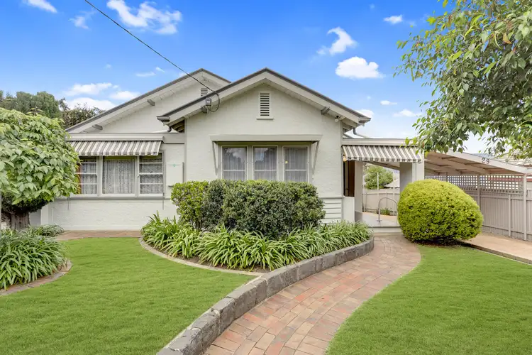 29 Reginald Street, Quarry Hill VIC 3550