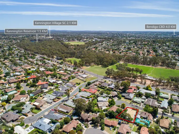 10 McCalman Court, Strathdale VIC 3550