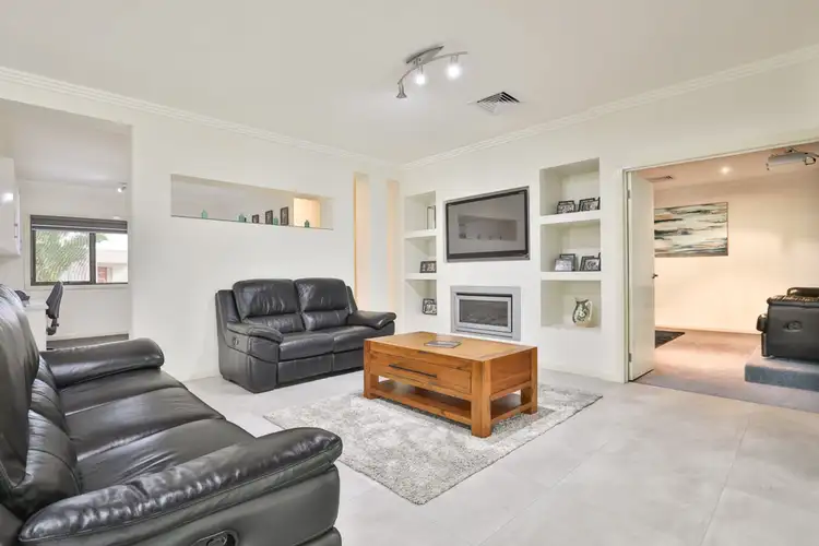 Sixth view of Homely house listing, 1 Dunlop Court, Mildura VIC 3500