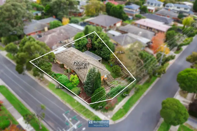 8 Warrawee Road, Wantirna South VIC 3152
