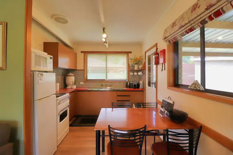 Seventh view of Homely unit listing, 3/32 Hawthorn Lane, Bright VIC 3741