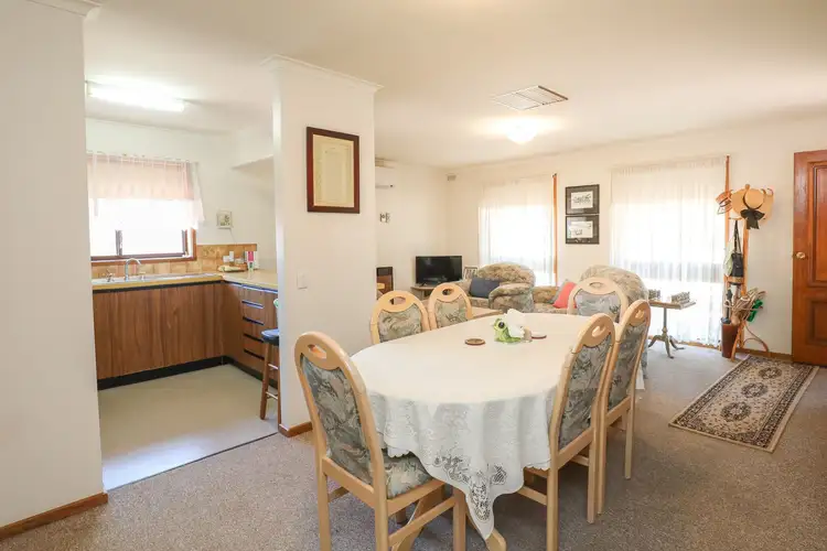 Sixth view of Homely unit listing, 2/76 Riverside Avenue, Mildura VIC 3500