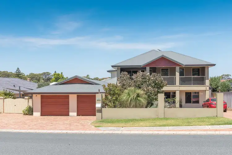 108 Castlecrag Drive, Kallaroo WA 6025