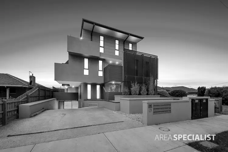 2/129 Millers Road, Altona North VIC 3025