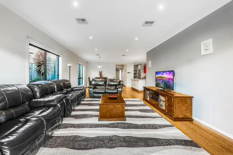 Fifth view of Homely house listing, 18 Glengarry Place, Craigieburn VIC 3064