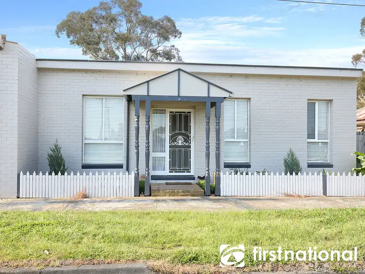 2 Railway Avenue, Tynong VIC 3813