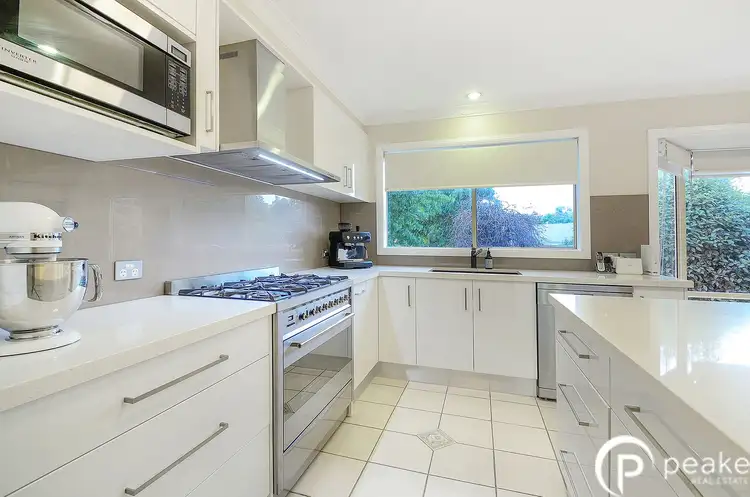 Fifth view of Homely house listing, 3 Sherman Court, Berwick VIC 3806