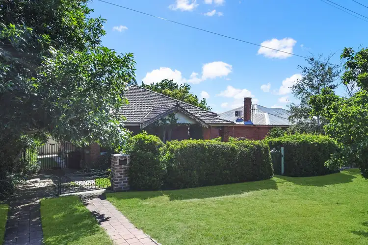 71 Brilliant Street, Bathurst NSW 2795