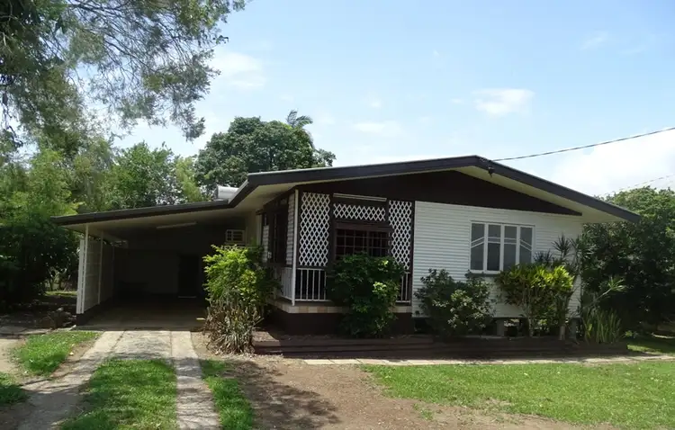 4 Oak Street, Goondi Bend QLD 4860