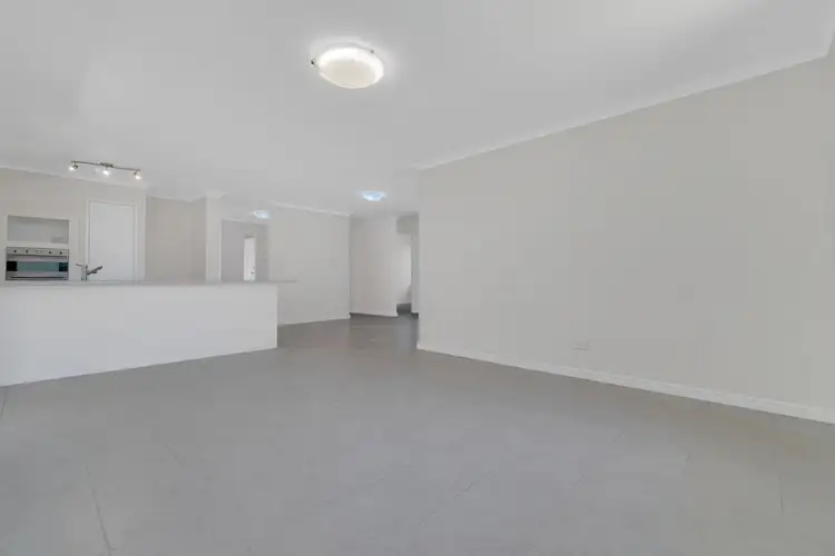 Seventh view of Homely house listing, 4 Kirkdale Turn, Kinross WA 6028