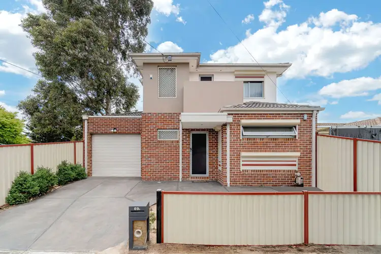 69A Woodburn Crescent, Meadow Heights VIC 3048