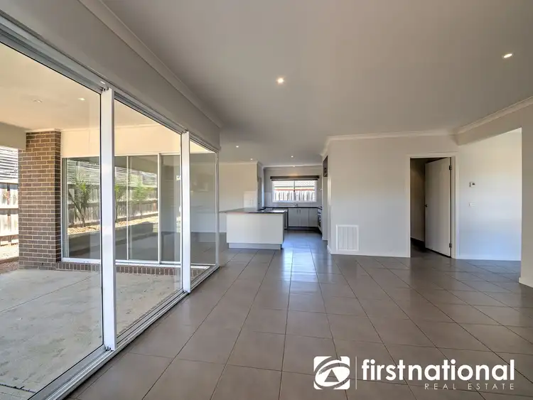 Sixth view of Homely house listing, 4 Maple Place, Drouin VIC 3818