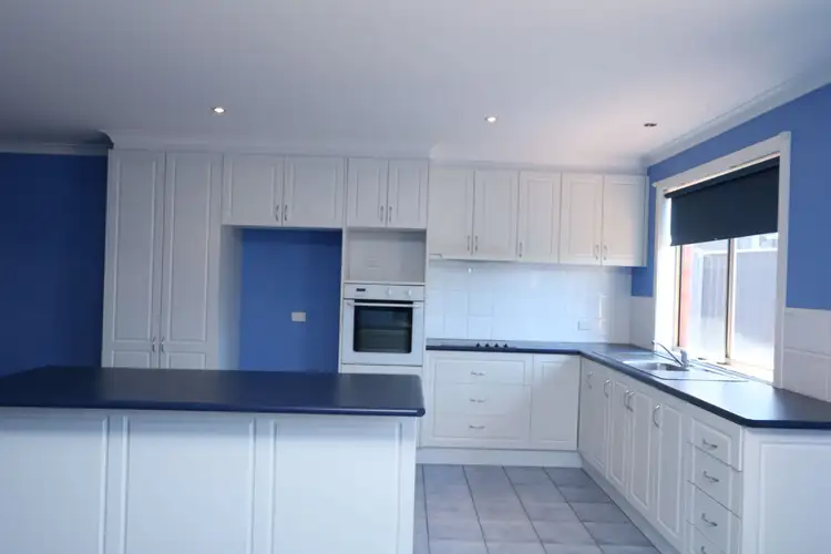 Fifth view of Homely unit listing, 2/10 Virtue Street, Maryborough VIC 3465