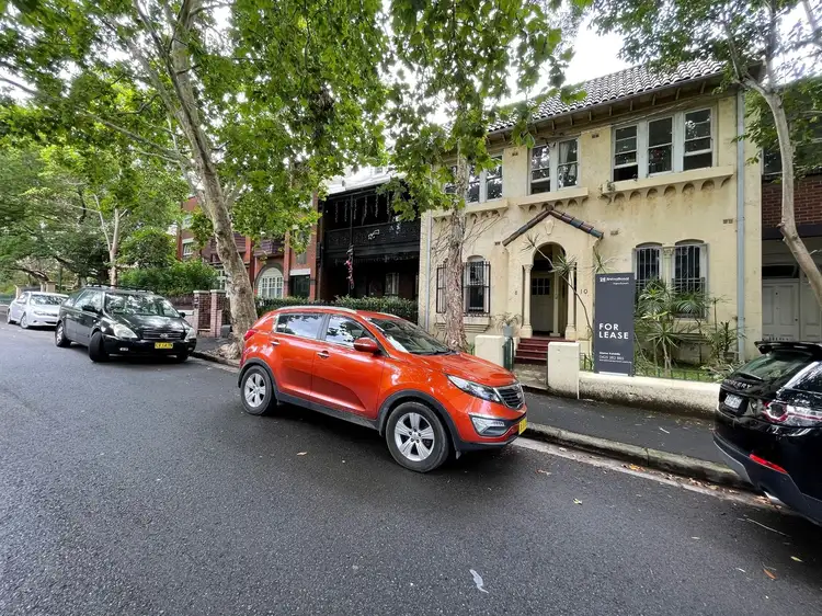 8-10 Mansfield Street