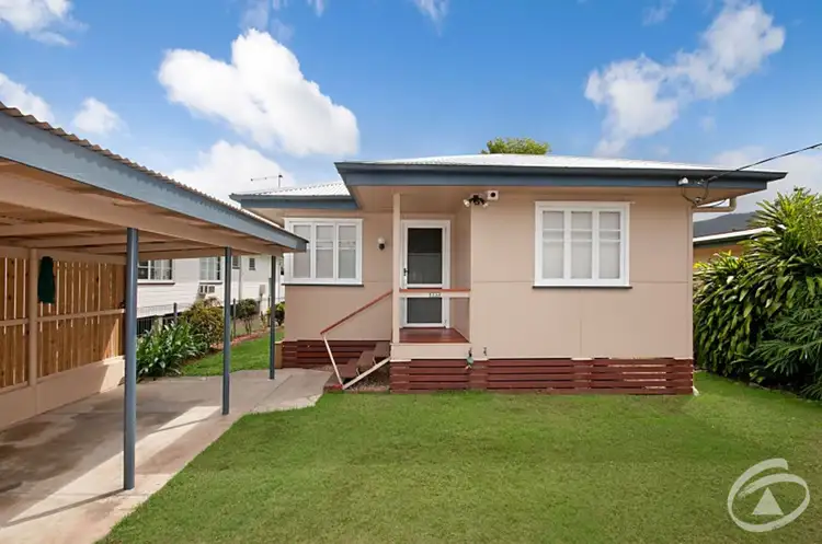 227 Lyons Street, Westcourt QLD 4870