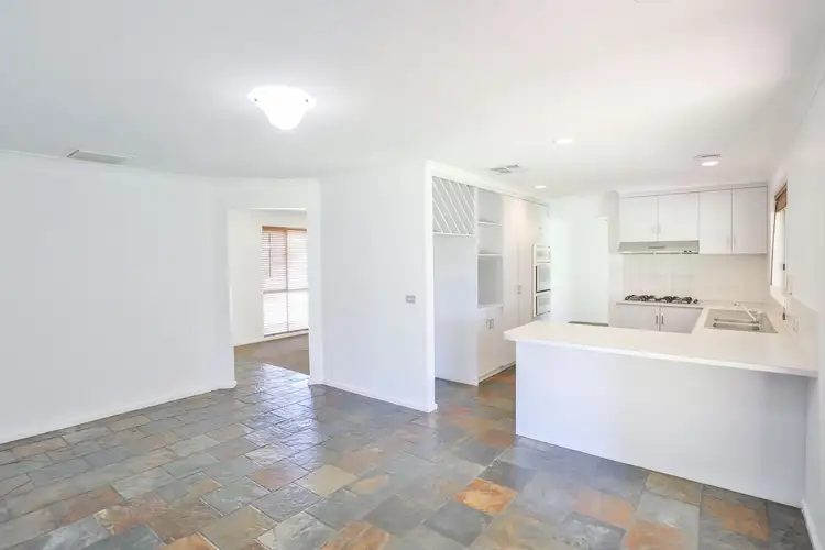 Fifth view of Homely house listing, 2 Massey Close, Mildura VIC 3500